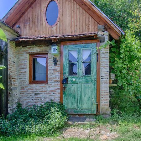 Dominic Boutique - Atelier Guest House Cloasterf Bagian luar foto