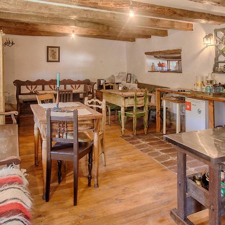 Dominic Boutique - Atelier Guest House Cloasterf Bagian luar foto